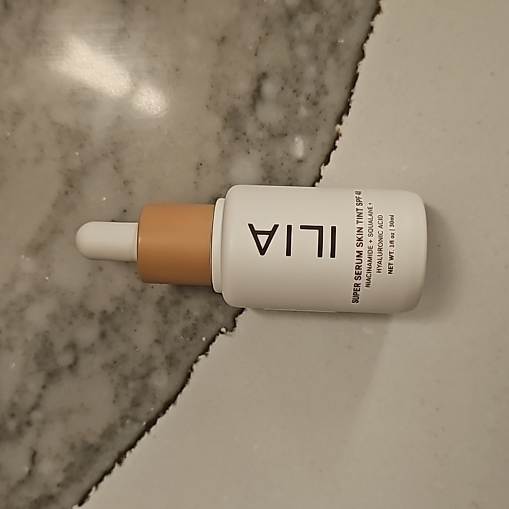 Ilia super serum skin tint NEW Shela